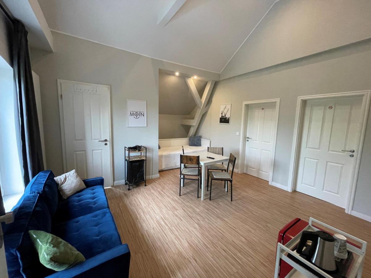 Ahoi Hostel 함브루크 외부 사진