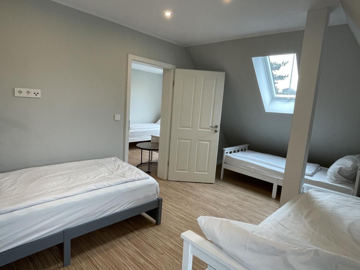 Ahoi Hostel 함브루크 외부 사진